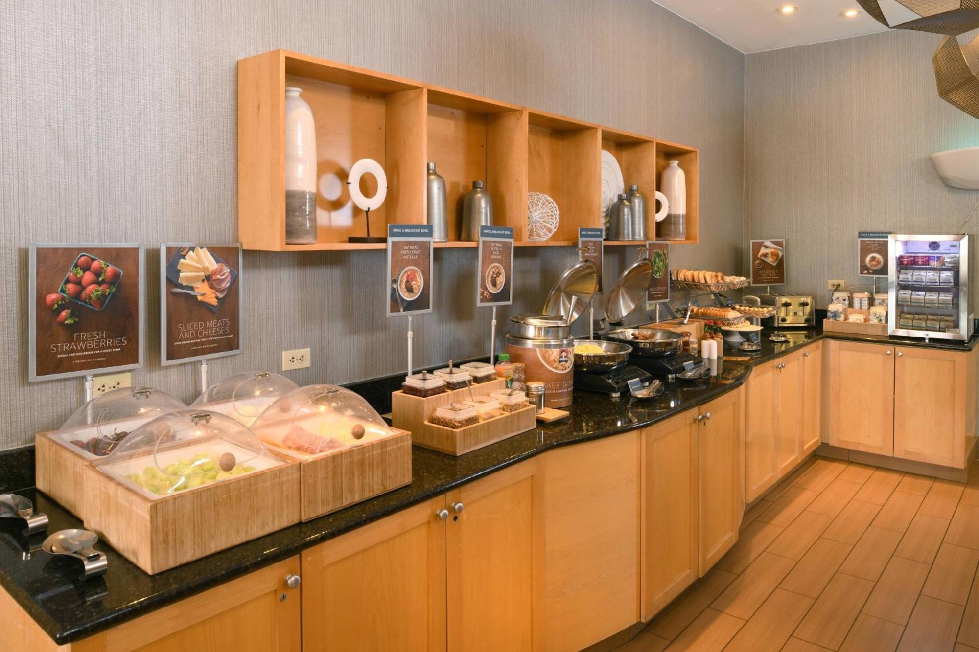 ווסט דה מוין Springhill Suites Des Moines West מראה חיצוני תמונה